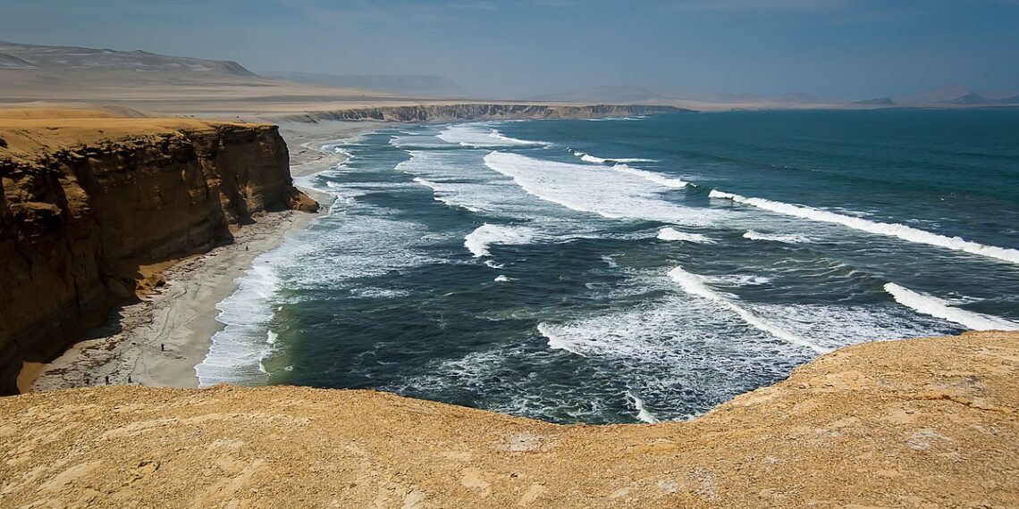 How-To-Become-A-Master-That-Can-Control-The-Sea-the-yacth-daily